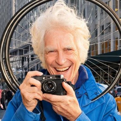 Bill Cunningham, painted by MLow as a New Yorker